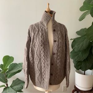 Vintage 90’s cardigan wool sweater jumper gray